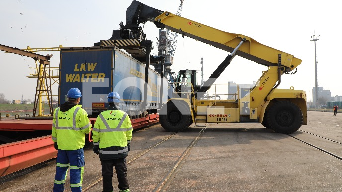 Prva intermodalna linija